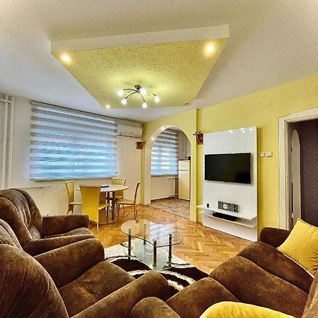 Lux Apartman Cvetkovic Kraljevo Exterior foto